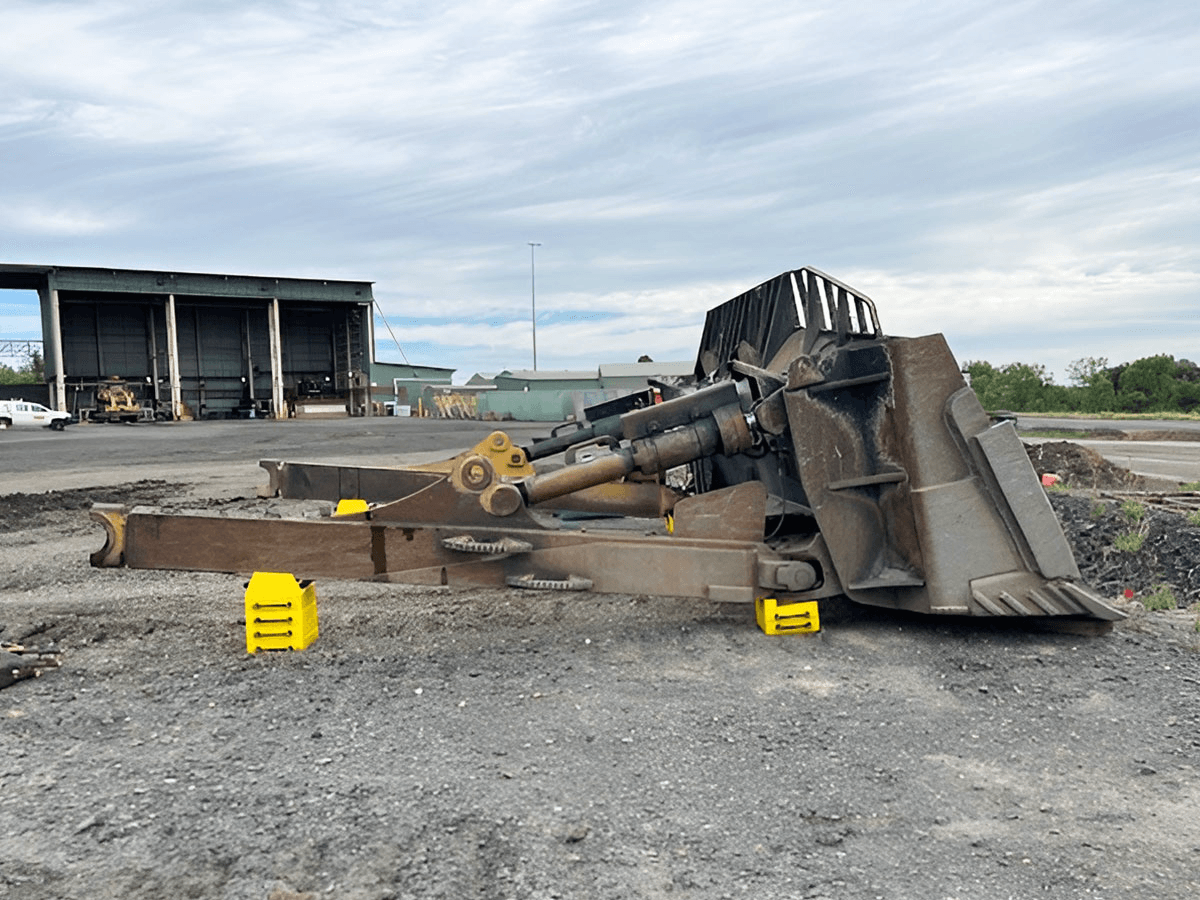 Soporte de Brazo de Empuje (Dozer) en operación